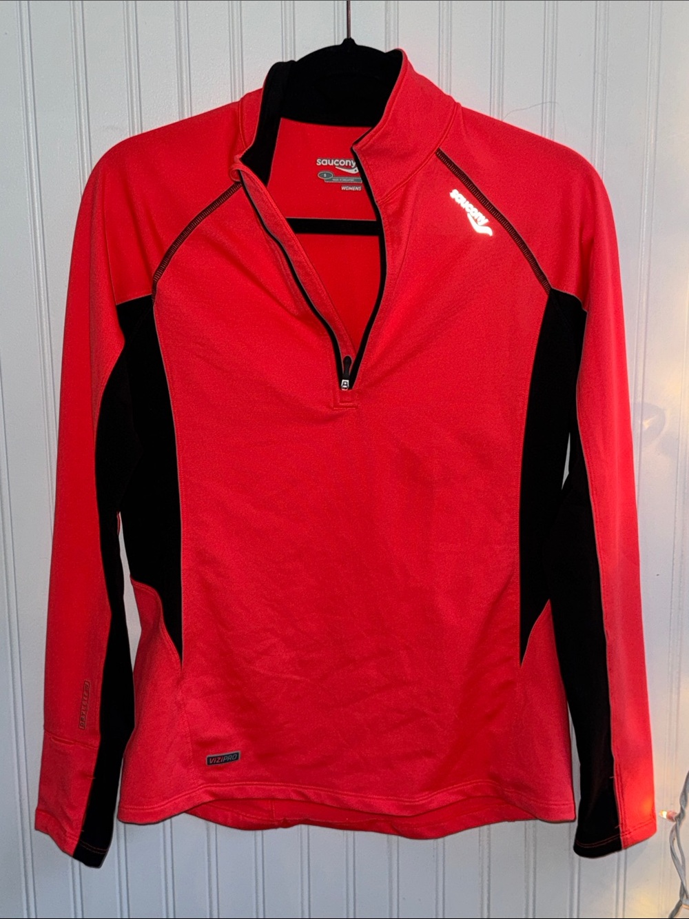 Saucony 1/4 zip pullover EUC - like new!